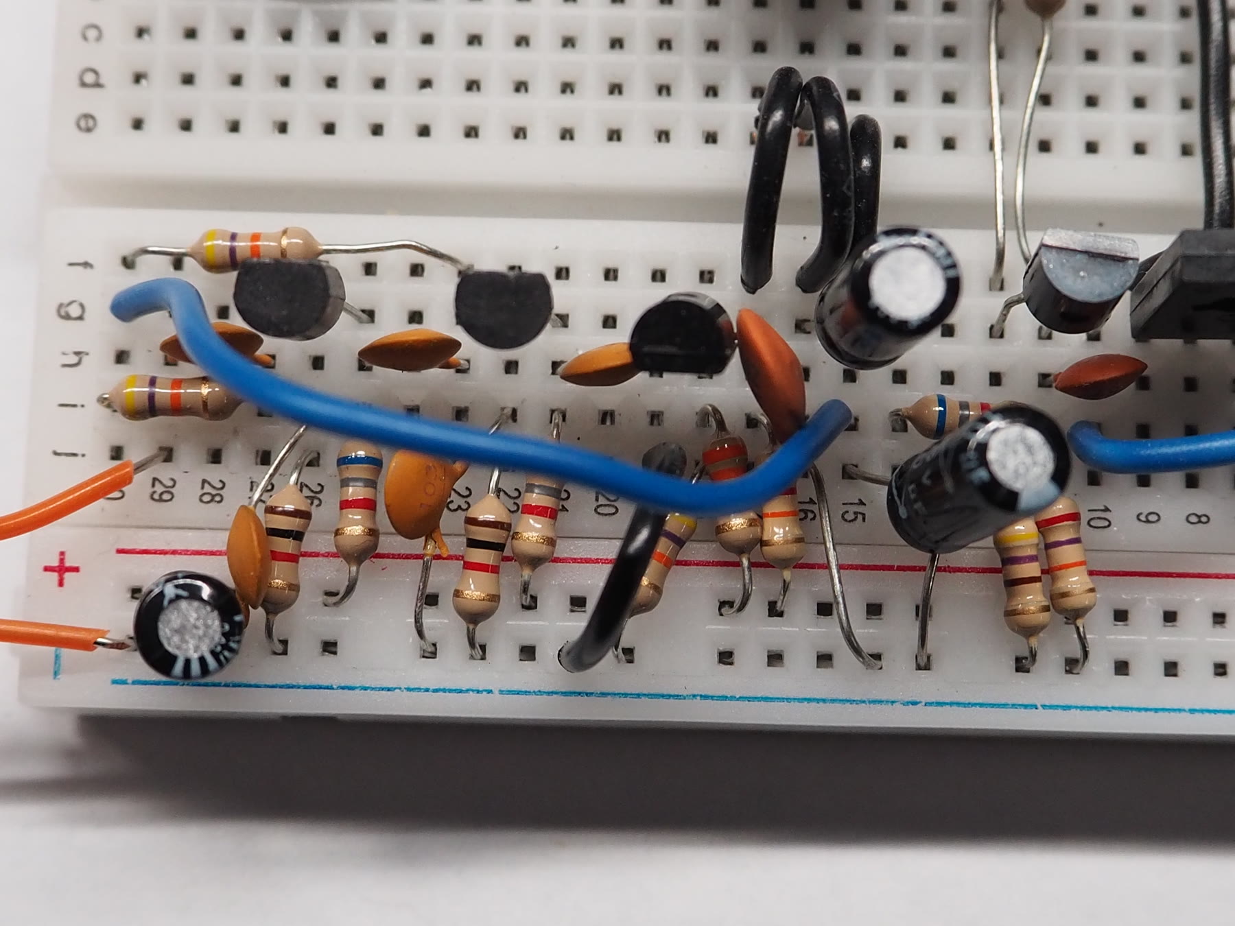 Close-up of the discrete RF input transistor stages on the breadboard